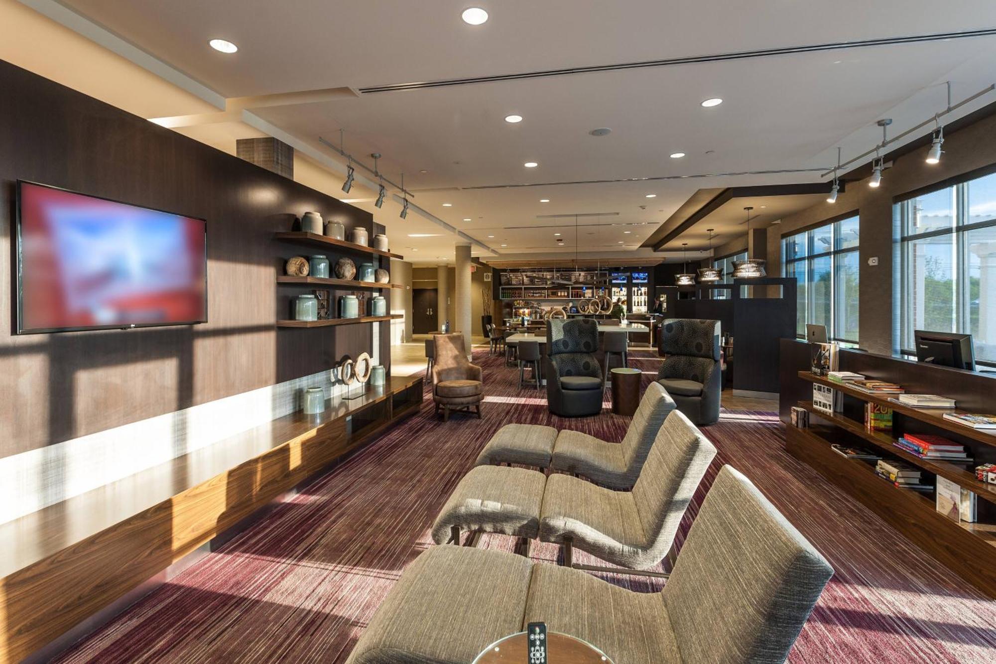 Отель Courtyard By Marriott Boston Littleton Экстерьер фото