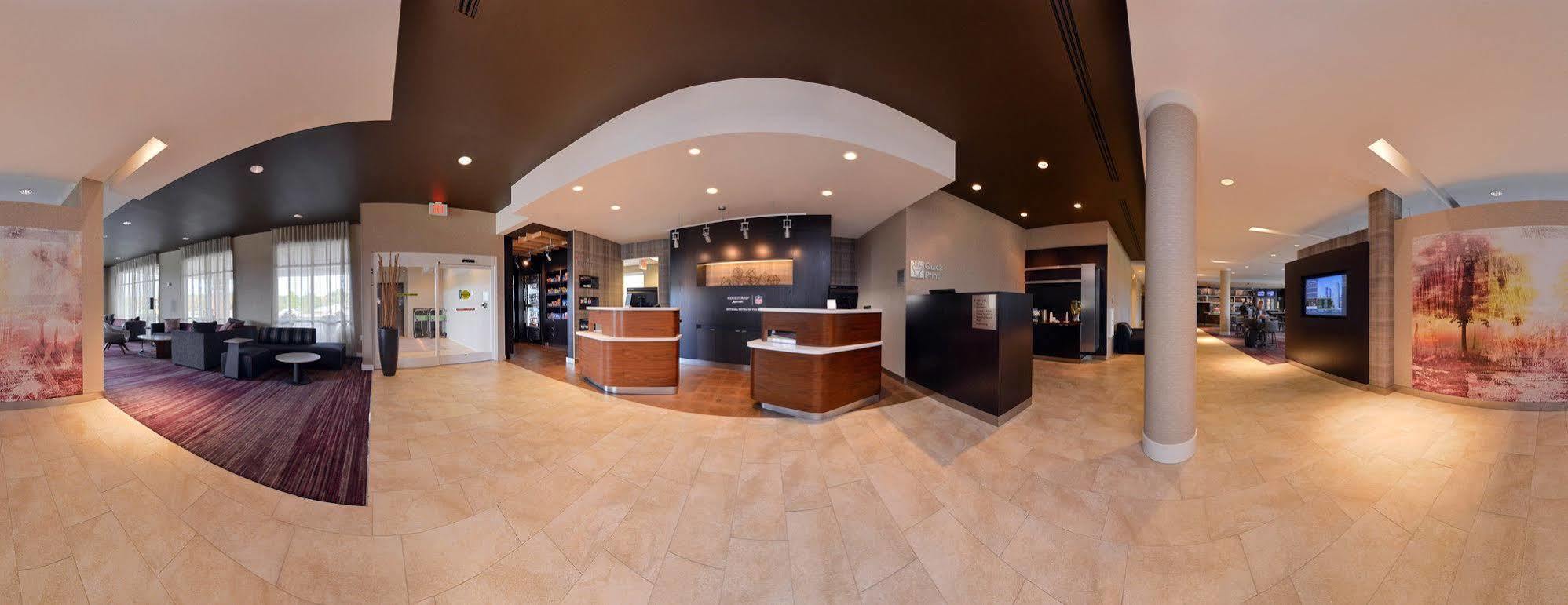 Отель Courtyard By Marriott Boston Littleton Экстерьер фото